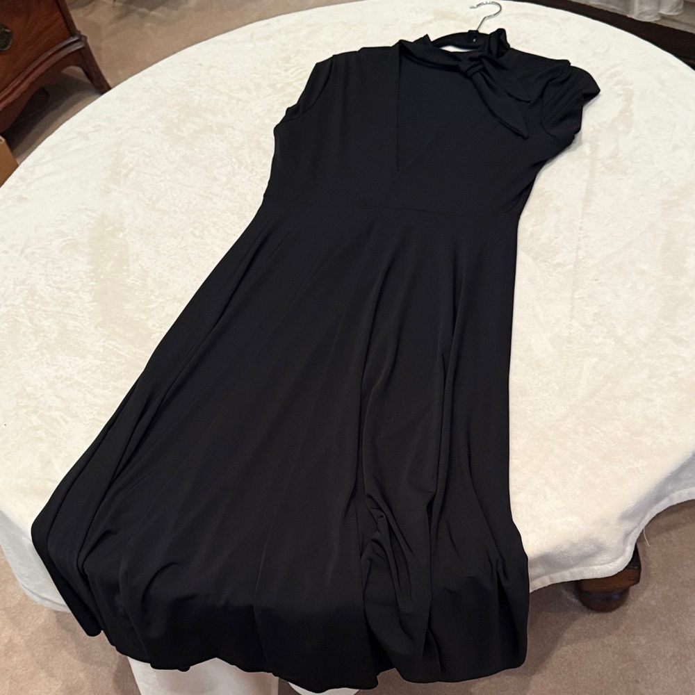 Women’s midi black dress